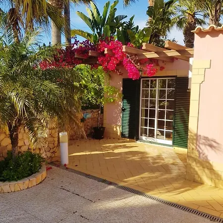2 Bedrooms With Shared Pool Furnished Terrace And Wifi At 5 Km Away From The Beach * Odiáxere