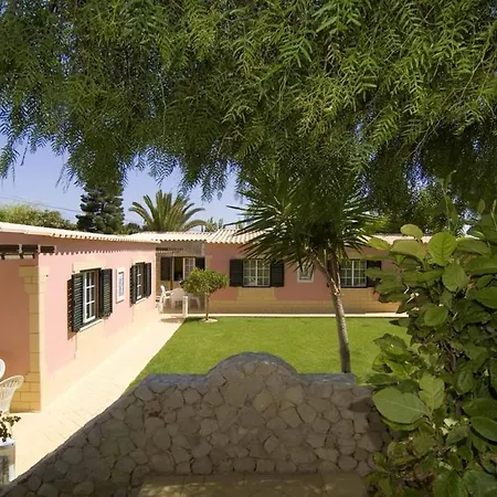 2 Bedrooms With Shared Pool Furnished Terrace And Wifi At 5 Km Away From The Beach *