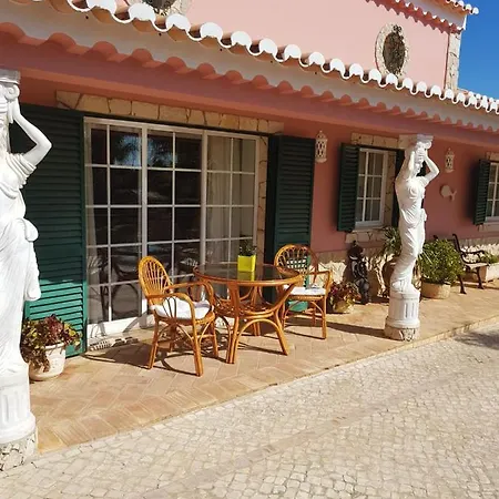 아파트 2 Bedrooms With Shared Pool Furnished Terrace And Wifi At 5 Km Away From The Beach Odiáxere